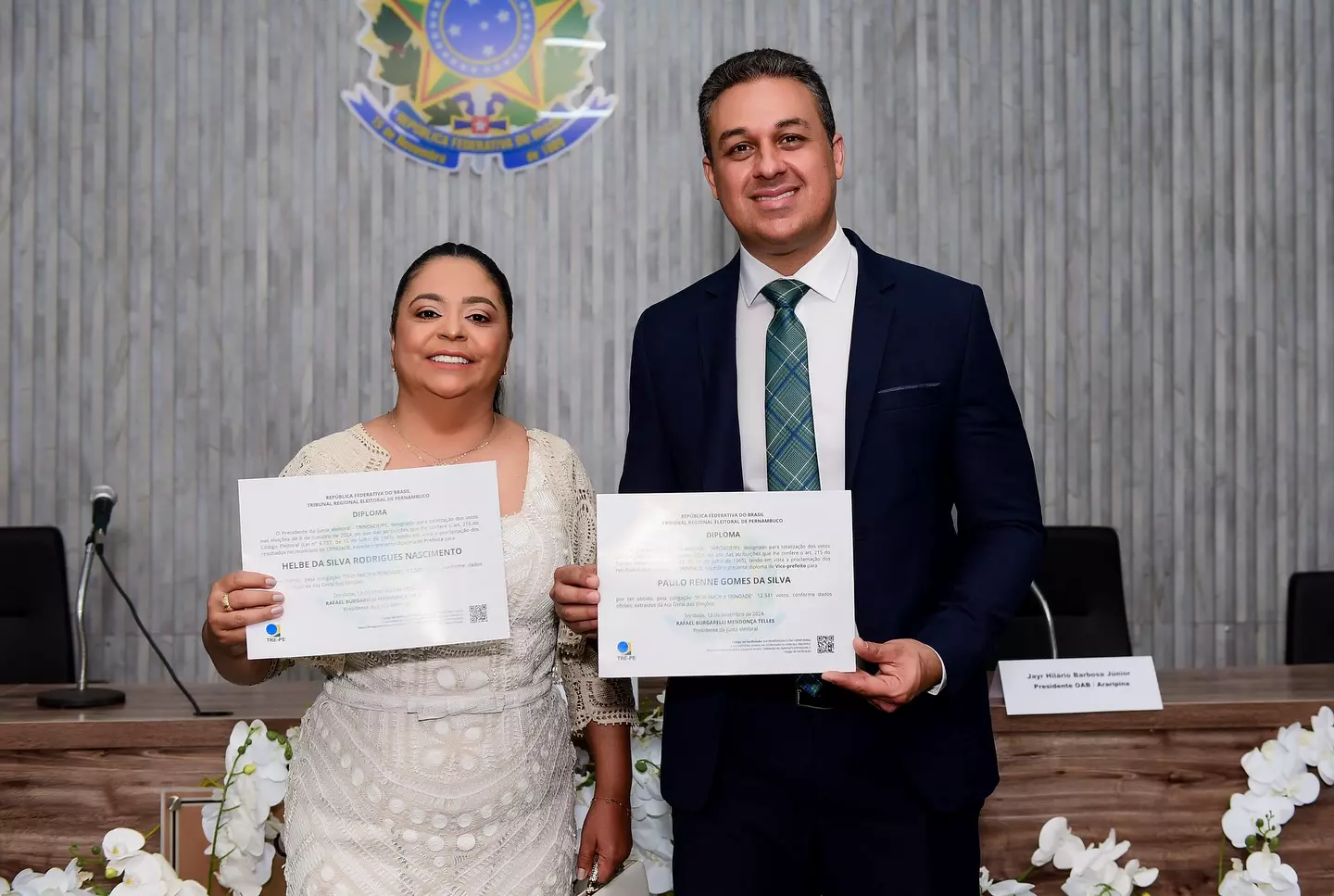 Prefeita reeleita Helbinha Rodrigues é diplomada para seu segundo mandato em Trindade